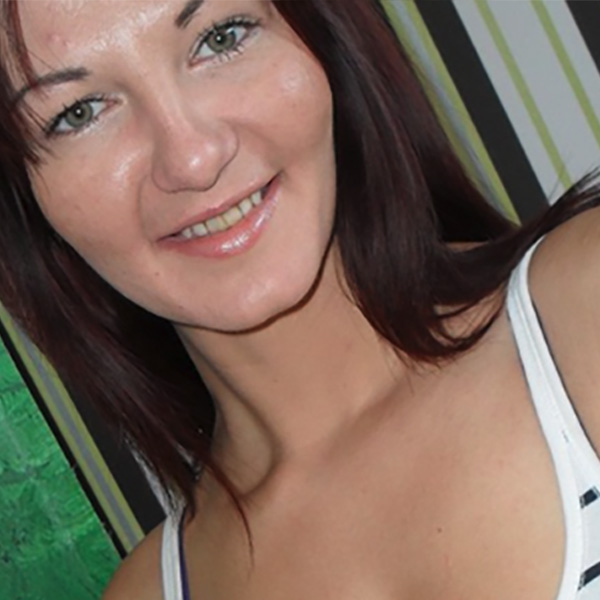 Cheapest Chat with Laura (1156)